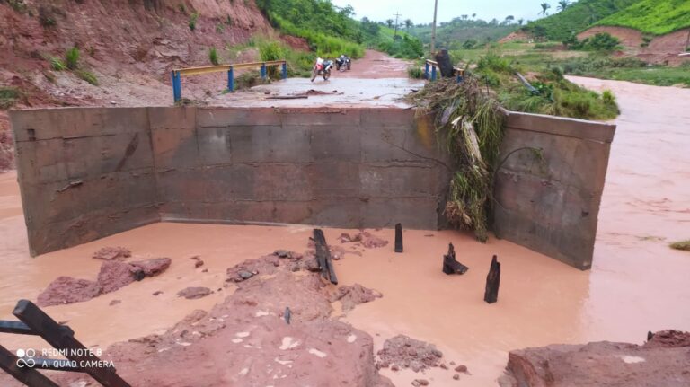 VÍDEO: Chuvas fortes deixam rastro de destruição em Marajá do Sena