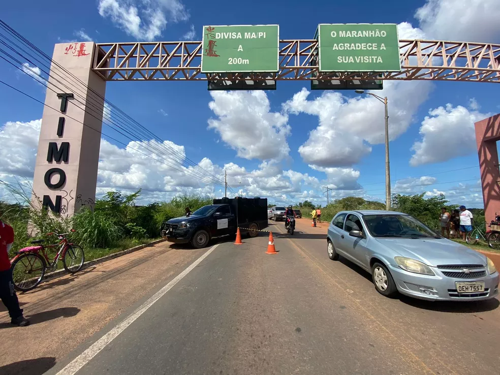 Feirante morre durante acidente em ponte que liga Teresina e Timon