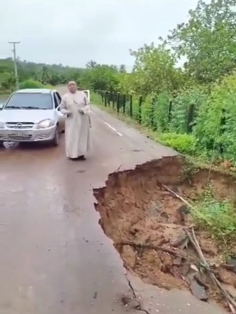 Padre faz apelo ao governador Carlos Brandão antes que rodovia corte no interior do Maranhão