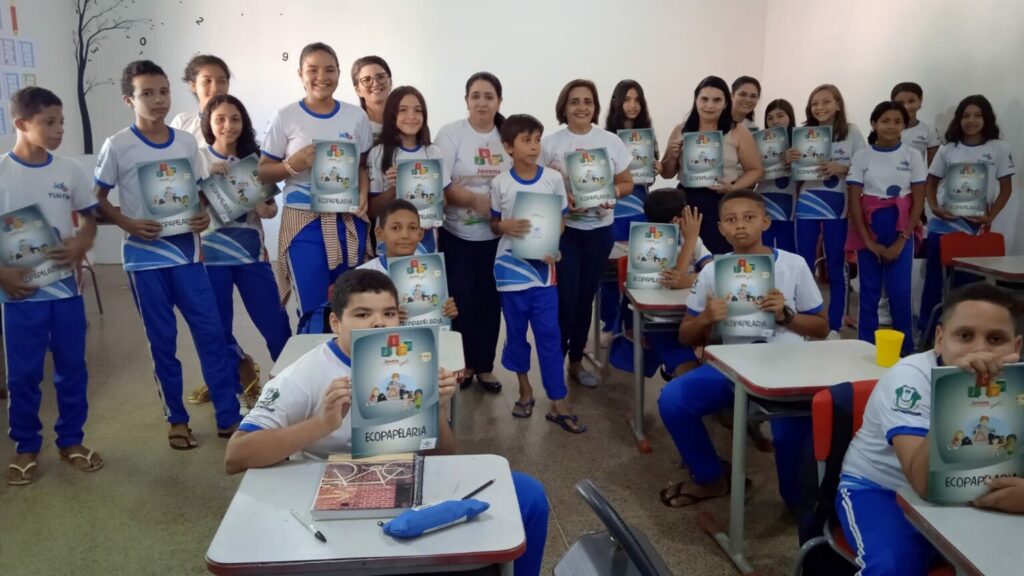 Prefeitura de Tuntum em parceria com Sebrae inicia entrega de livros do JEPP