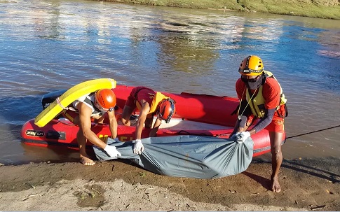 Bombeiros encontram corpo de homem que morreu afogado no Rio Mearim