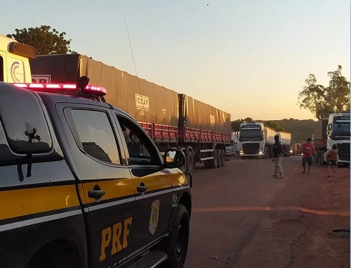 Indígenas liberam BR-226 entre Barra do Corda e Grajaú no Maranhão