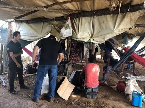 Trabalhadores são resgatados de condições análogas à de escravo no interior do Maranhão