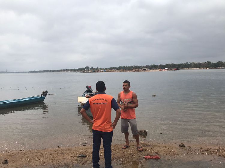 Defesa Civil de Imperatriz orienta empreendedores para retirada de estruturas das praias