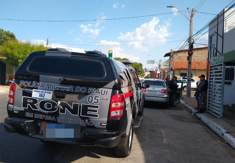 PM aposentado do Maranhão é preso com armas e munições em Teresina no Piauí