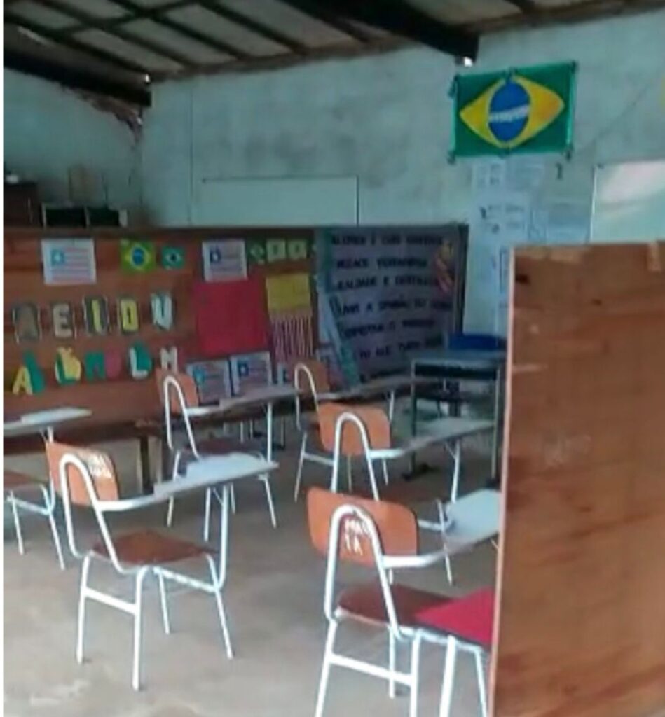 Vídeo mostra escola funcionando dentro de bar em Barra do Corda na gestão de Rigo Teles