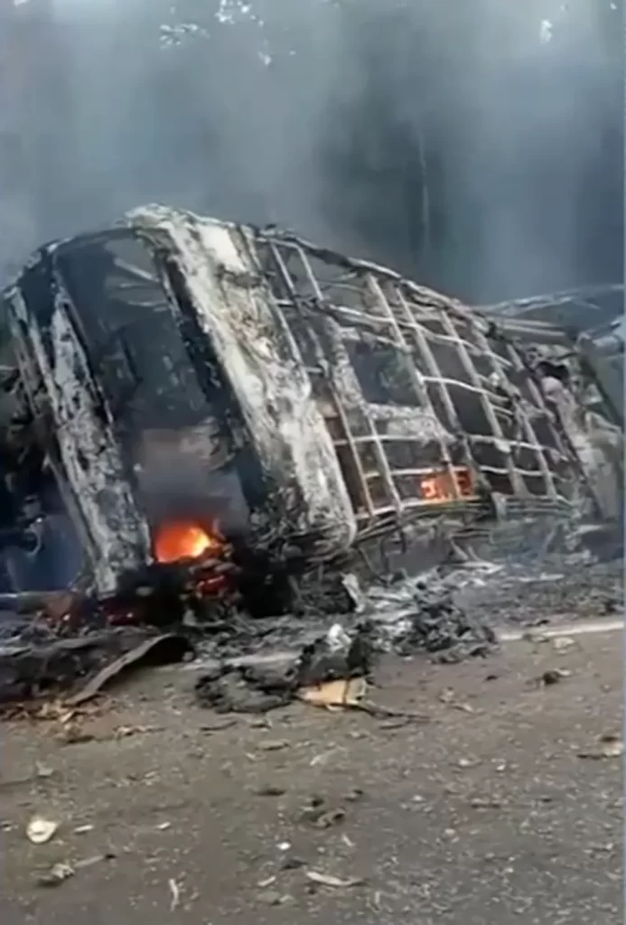 VÍDEO: Ônibus pega fogo após acidente na BR-206 no Maranhão