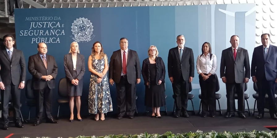 Flávio Dino assume Ministério da Justiça ao lado de Carlos Brandão