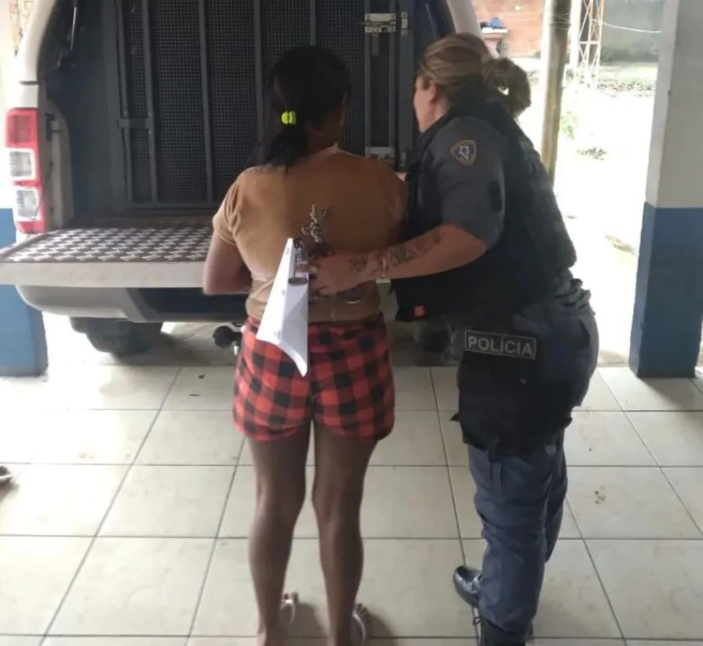 Mulher é presa suspeita de prostituir a própria filha adolescente em Vila Nova dos Martírios