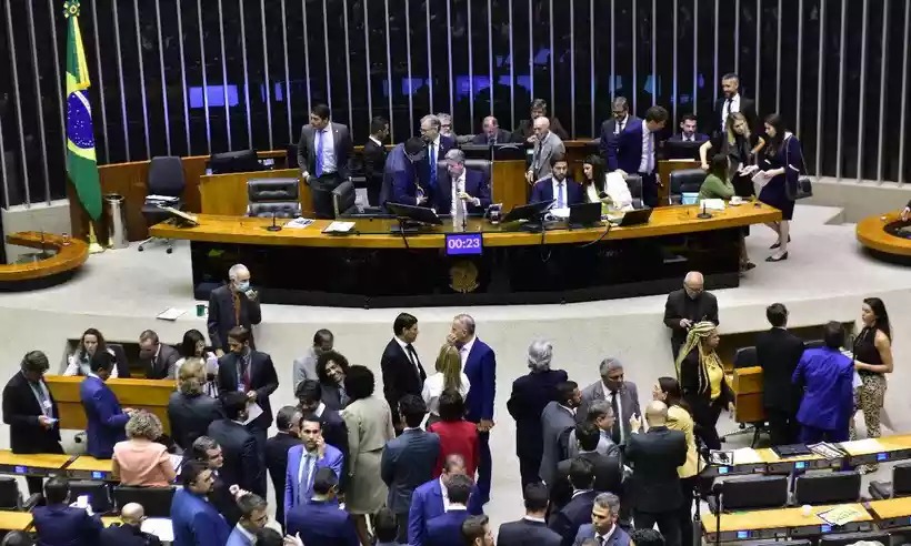 Todos deputados federais maranhenses votaram a favor do Arcabouço fiscal do governo Lula