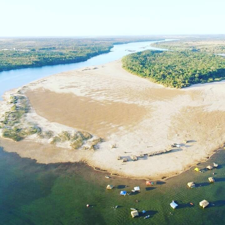 Kiko Chicabana, Rogerinho, Manu Bahtidão, Flaguim Moral na temporada de praia na Ilha Cabral