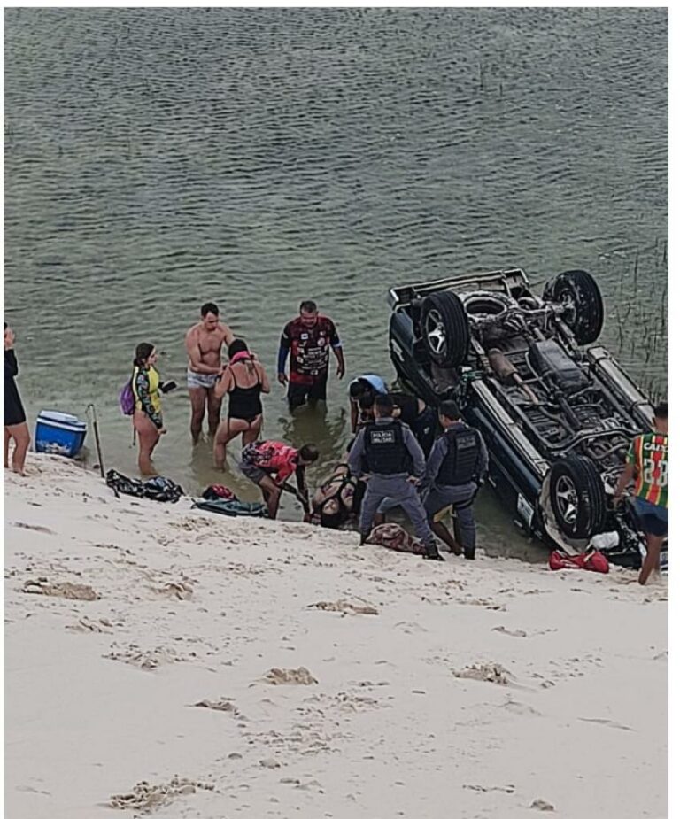 Turistas ficam feridos após veículo capotar e cair em lagoa dos Lençóis Maranhenses