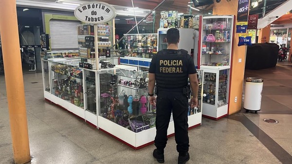 Polícia Federal fecha comércios e apreende cigarros eletrônicos em Imperatriz