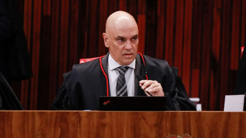 VÍDEO: Ministro Alexandre de Moraes confirma a cassação de seis vereadores de Vitória do Mearim no MA