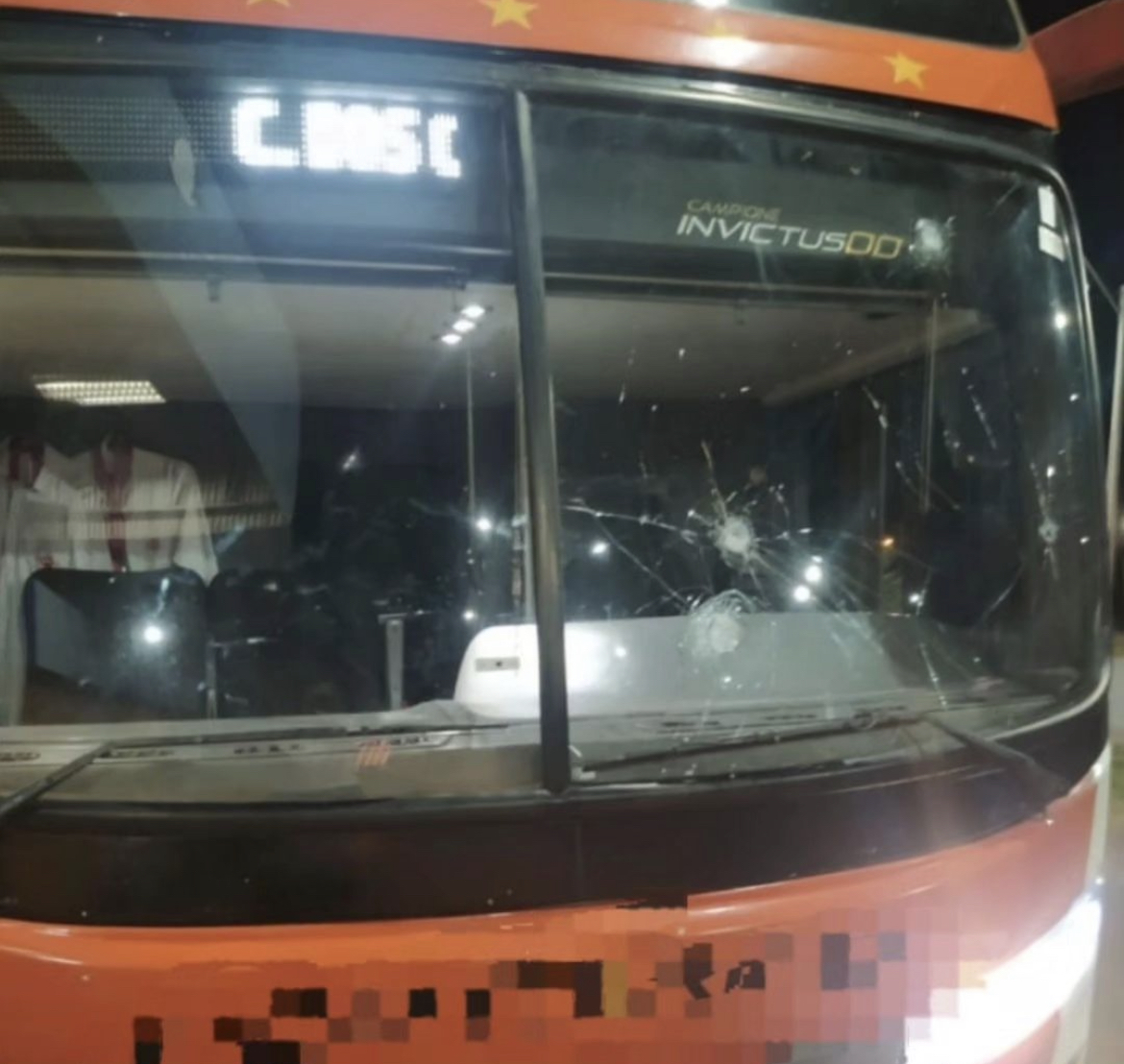 Ônibus fica com diversas marcas de tiros após tentativa de assalto na BR-222 no Maranhão