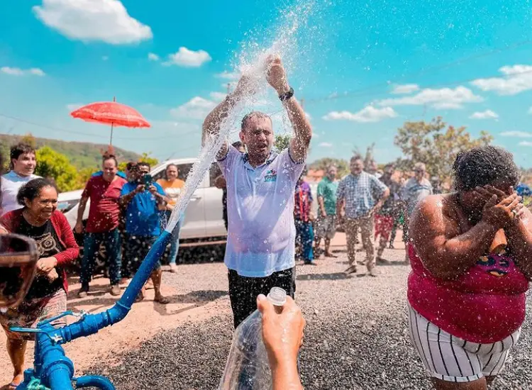 Manoel Gomes, autor do fenômeno 'Caneta azul', prepara turnê nos EUA e é  festejado por Ivete Sangalo e Léo Santana