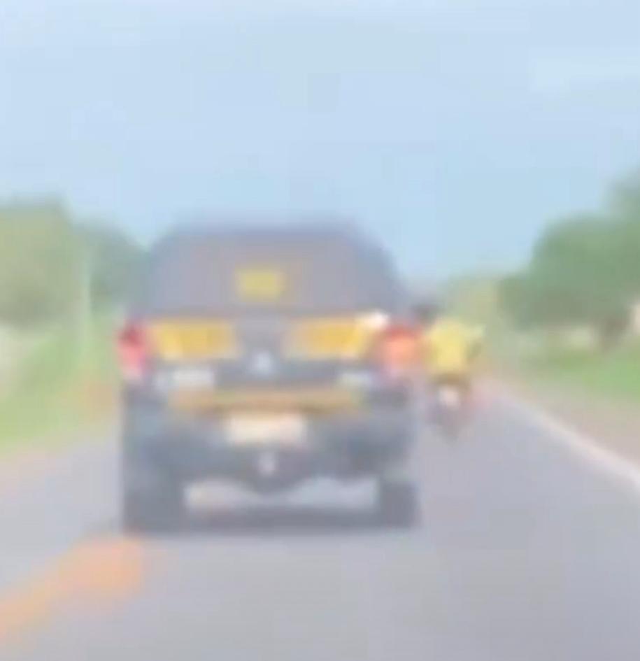 Vídeo mostra PRF em perseguição a uma moto roubada no interior do Maranhão