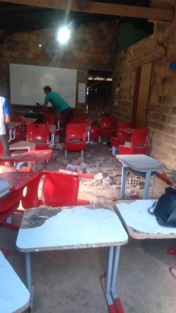 “Barraco” que funcionava como escola em Poção de Pedras desaba e deixa alunos feridos