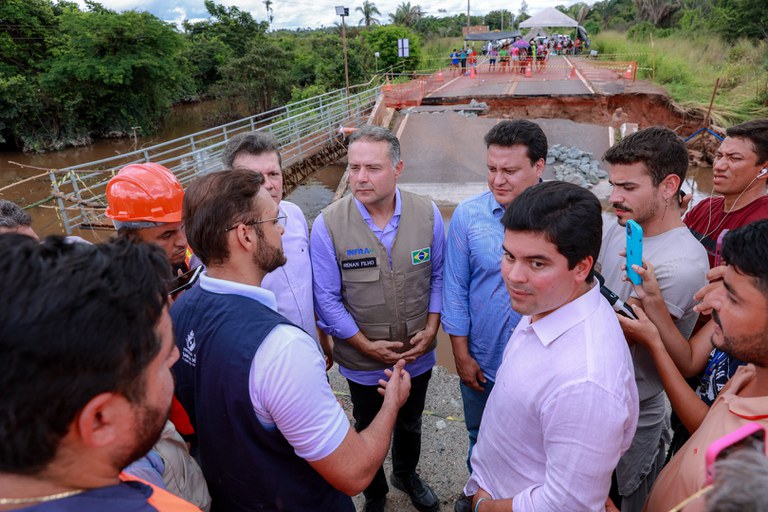Ministro Renan Filho anuncia R$15 milhões em obras emergenciais nas rodovias afetadas por chuvas no Maranhão