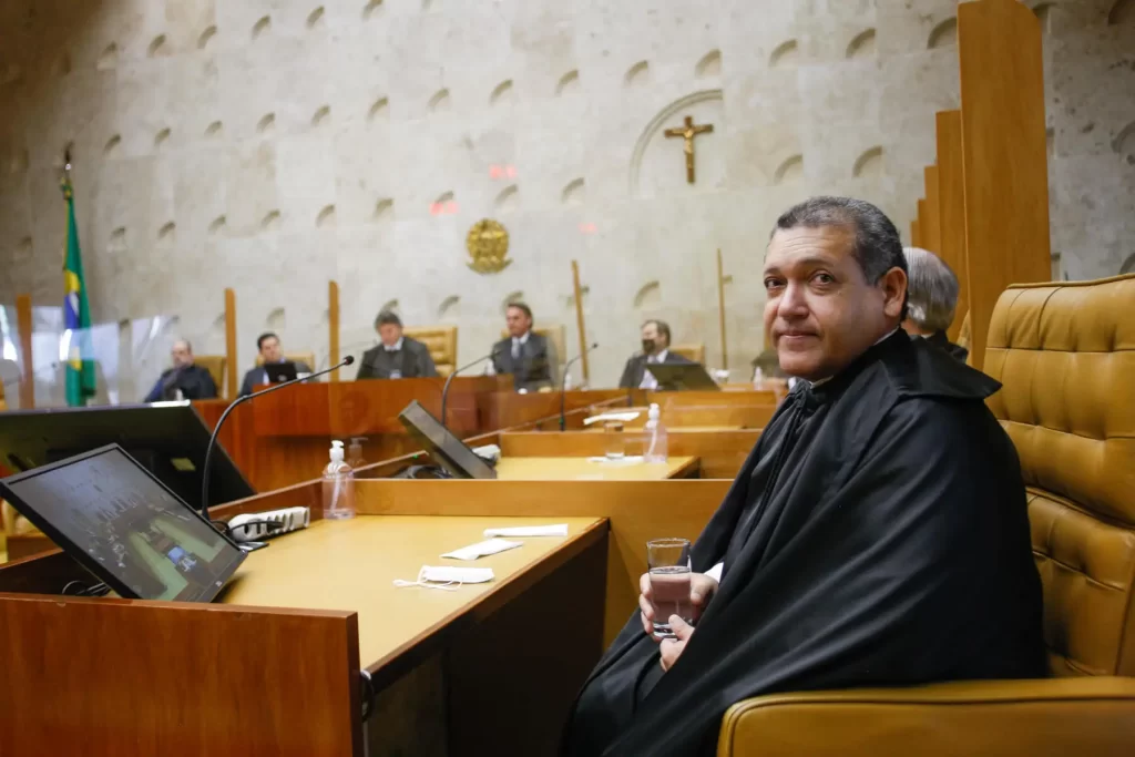 STF determina bloqueio de 15% do FUNDEF para advogados e Felipe Camarão repudia