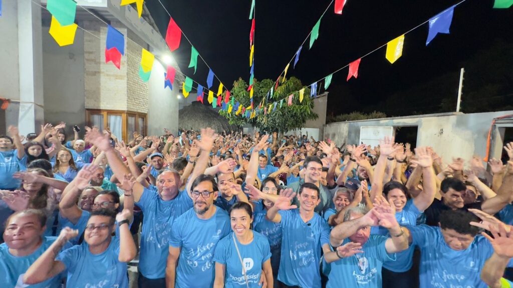 Multidão apoia pré-candidatura de Felipe Aguiar em Porto Franco