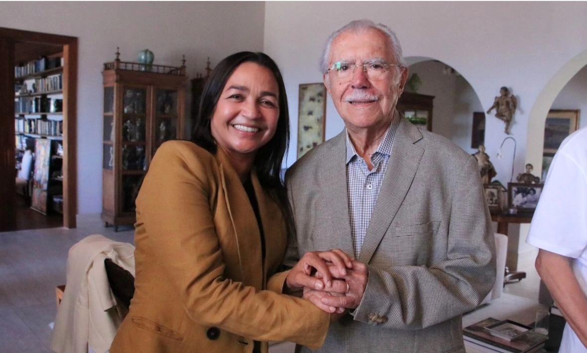 Cotada como pré-candidata à presidência do Senado, Eliziane Gama visita Sarney