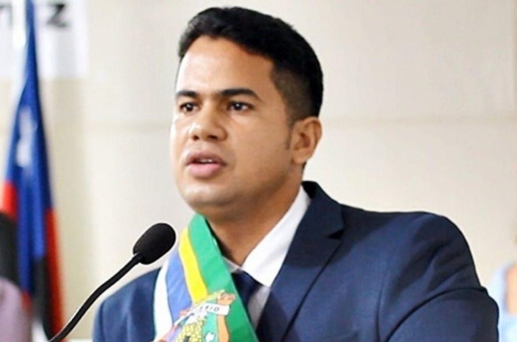 Promotoria no Maranhão acusa de enriquecimento prefeito que recebeu R$ 1,3 milhão em 443 depósitos