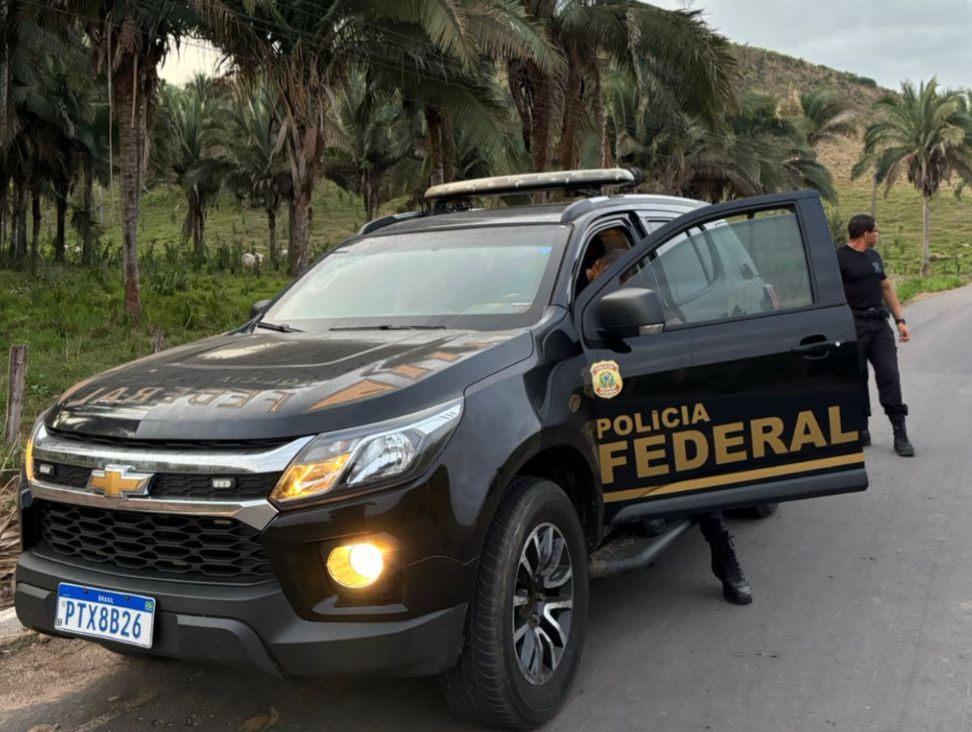 Polícia Federal realiza operação em Itaipava do Grajaú que investiga a transferência de títulos eleitoral e compra de votos