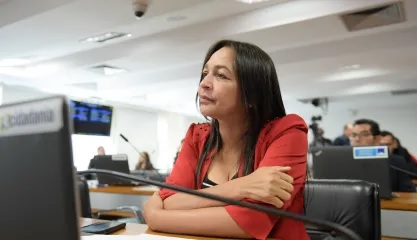 Eliziane deixa disputa e PSD vai apoiar Alcolumbre na corrida pela presidência do Senado