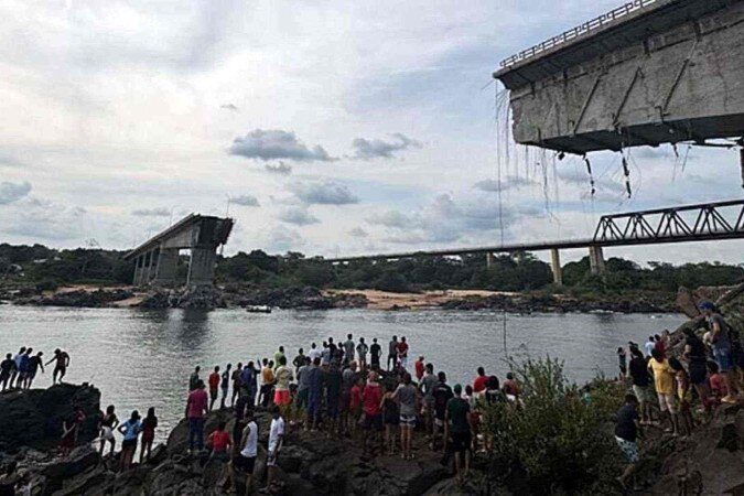 Queda de ponte entre Tocantins e Estreito no Maranhão já tem 16 desaparecidos entre elas três crianças