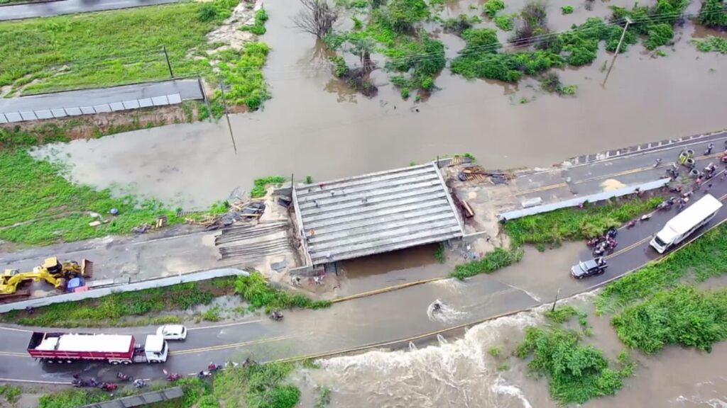 Após ser interditada por problemas estruturais, BR-222 é liberada em Santa Inês no MA